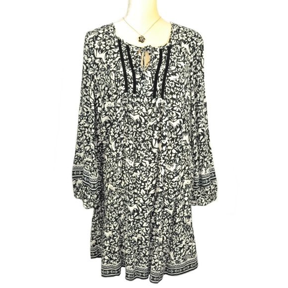 Old Navy Dresses & Skirts - NWT Old Navy Short Peasant Floral Dress Size M